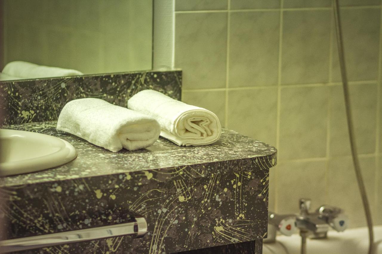 Le Cesar Hotel Роят Екстериор снимка
