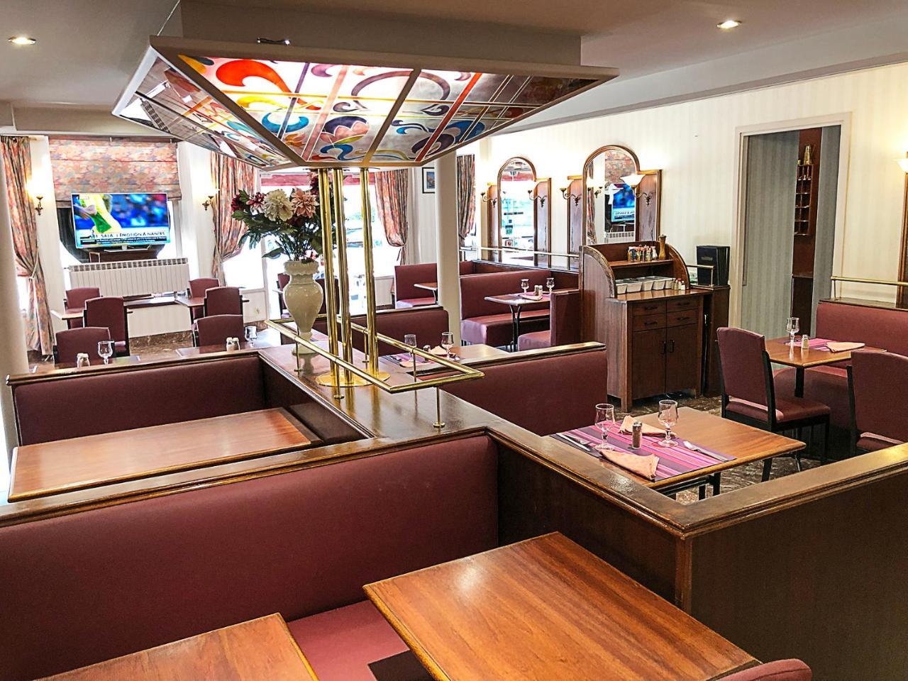 Le Cesar Hotel Роят Екстериор снимка