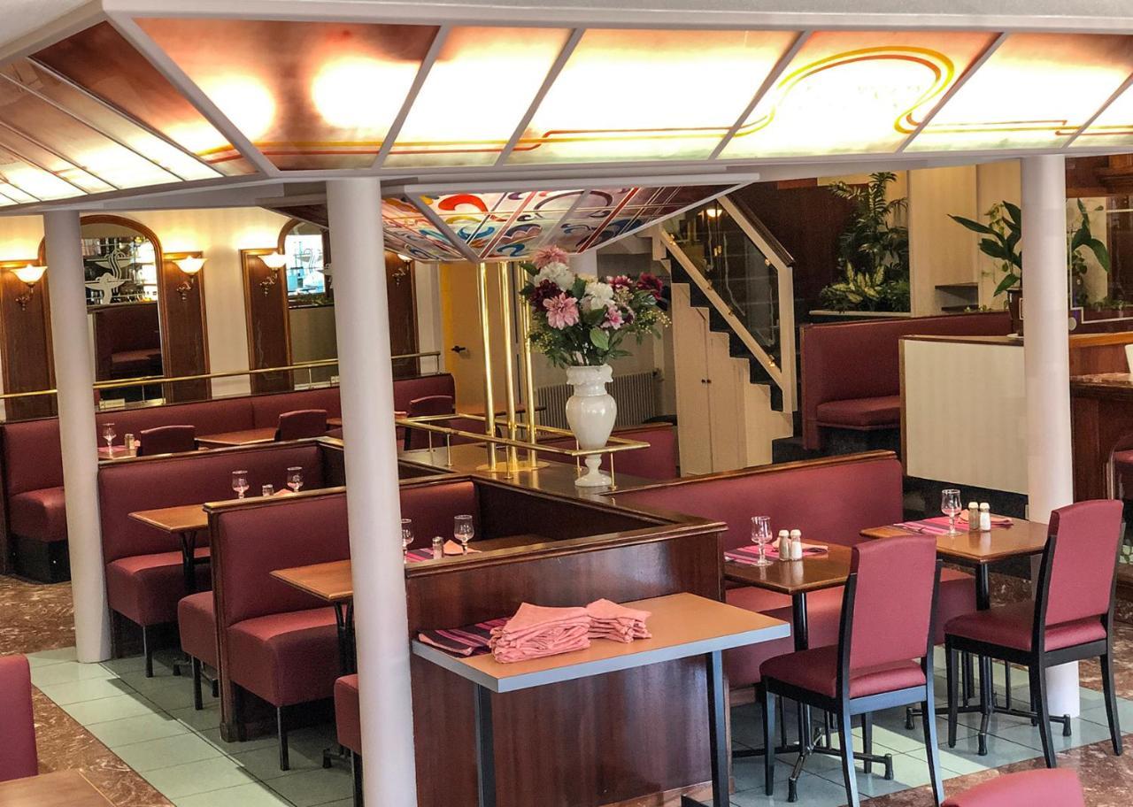 Le Cesar Hotel Роят Екстериор снимка