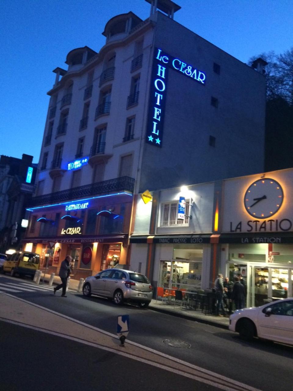 Le Cesar Hotel Роят Екстериор снимка